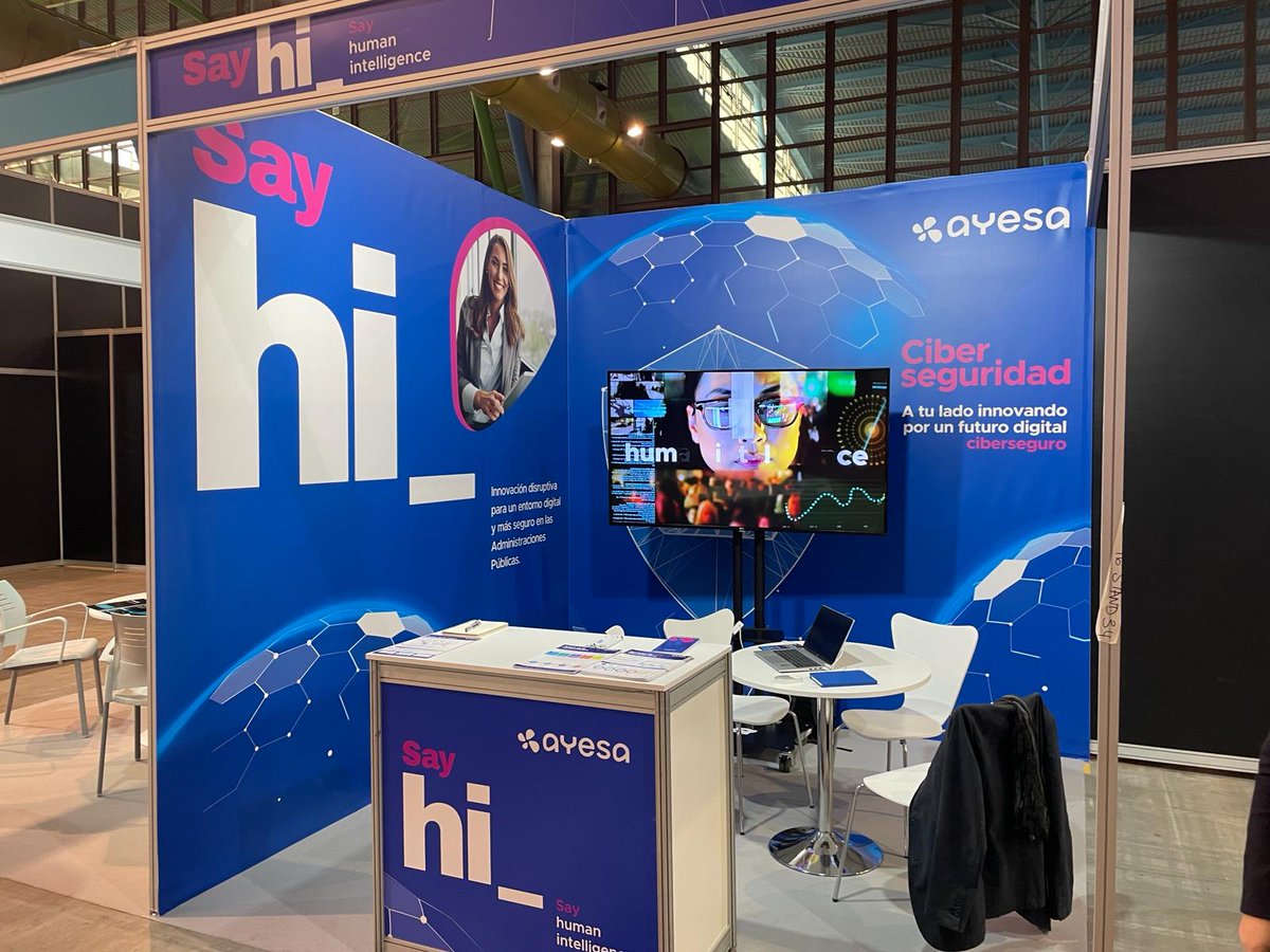 AyesaNews's tweet photo. ⭐ Se está celebrando en #Málaga #CiberseguridadAND, cita imprescindible para empresas y agentes relevantes en #ciberseguridad.

▶ Allí contamos con un stand y la ponencia de @AlvaroFraile_, que repasa cómo hacer frente a la creciente cantidad de ciberamenazas. https://t.co/NllARXu8BQ