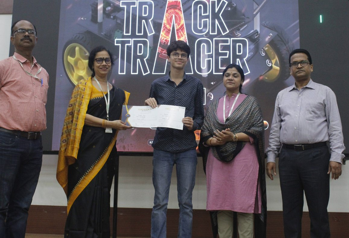 KiitSoe's tweet photo. Congratulations to all of the winners and runners-up in the Robo Rage, Bot Burn Out, Track Tracer, and Brain Blitz, Tech Royale, IoT ka Masterchef and Kreativity Project Expo. which took place during Tech Fest 2k24 (KIIT FEST 7.0). https://t.co/NfSjYaTnxd