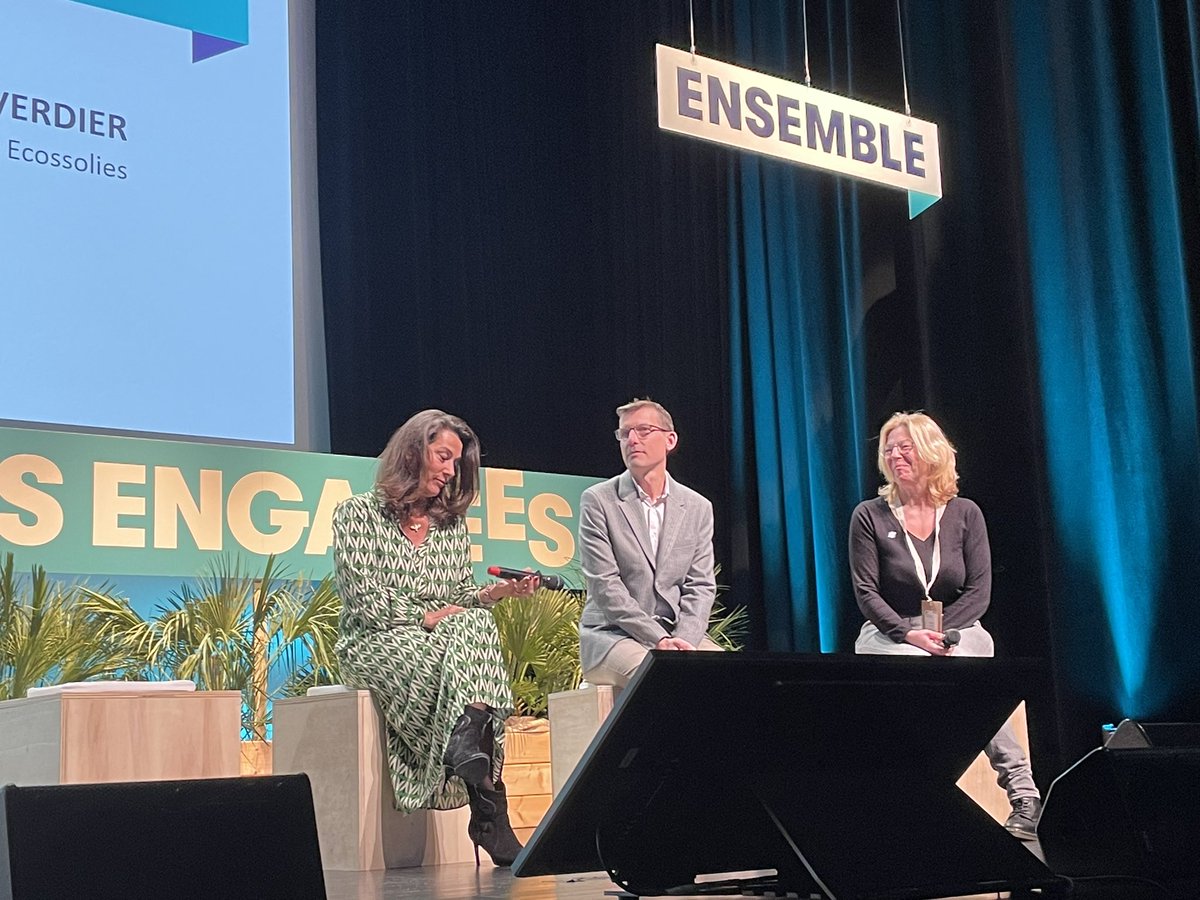 RousselFabrice's tweet photo. C'est parti pour la deuxième édition du Grand RDV des engagé.e.s. 1700 inscrits pour une journée de solutions, d'échanges et de coopération pour aller plus loin dans la responsabilité sociétale des entreprises. Merci à @salomesaque d'ouvrir cette journée. #GRDE https://t.co/eu2OGfjoQy