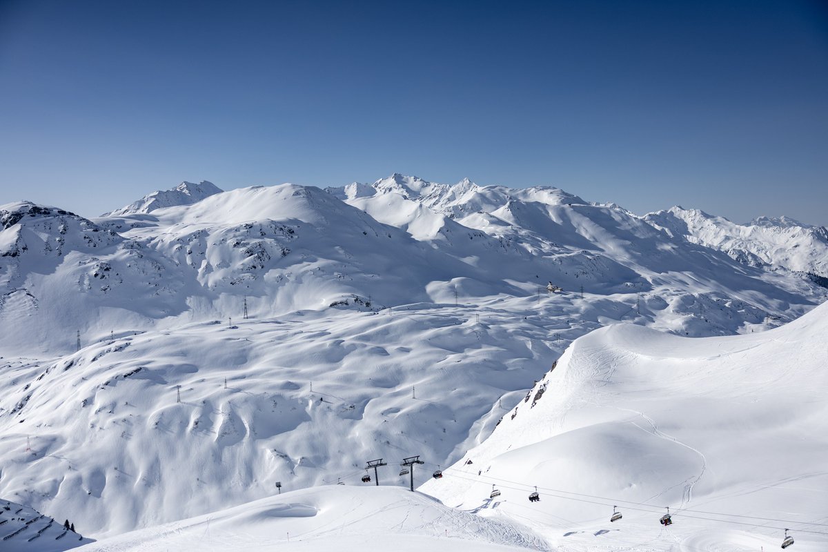 Austria's Amazing Arlberg... @stantonamarlberg yesterday (20cm/8' fresh) and today.