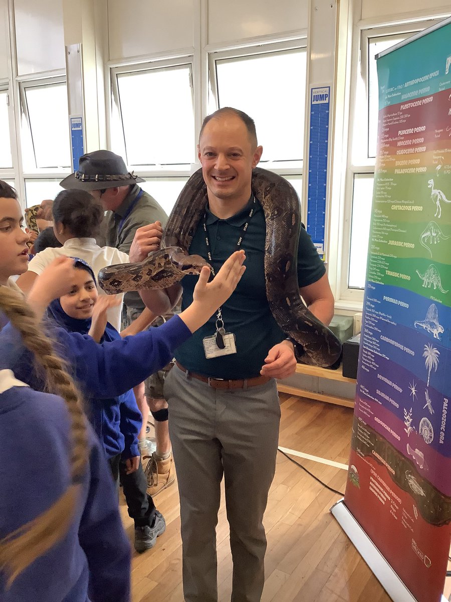 ReinwoodJuniors's tweet photo. What a fantastic end to our Brazil topic with The Animal Man! We learnt so much about the animals that live in the rainforest!
#RJS5D
#RJSGeography https://t.co/55W2CZTa1O