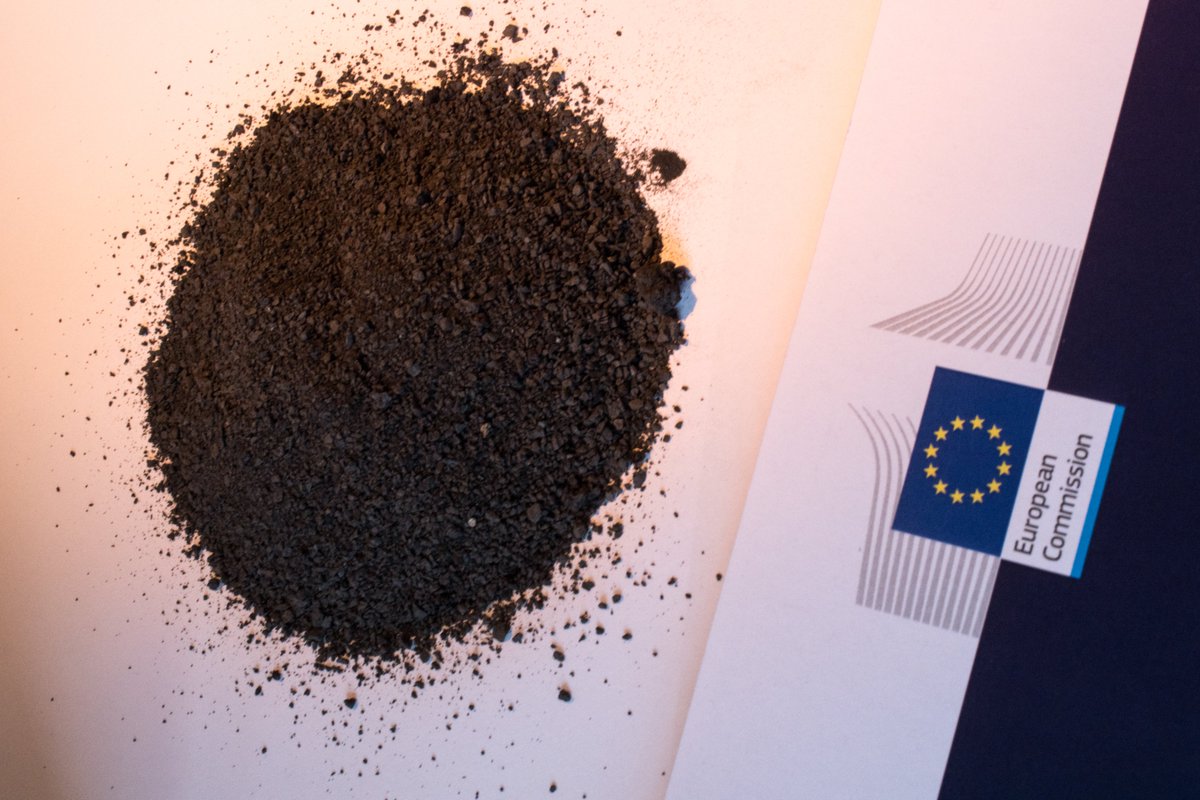 ScuolaSantAnna's tweet photo. #Acciaio #AI 
🏭 Sistemi digitali avanzati: alla @ScuolaSantAnna si avvia a conclusione il progetto europeo #iSlag che, in acciaieria, può ottimizzare l’uso delle scorie. Così l'#EconomiaCircolare entra nel ciclo di produzione dell'acciaio ⤵️
https://t.co/vAu2PxD855 https://t.co/19NchNKIyA