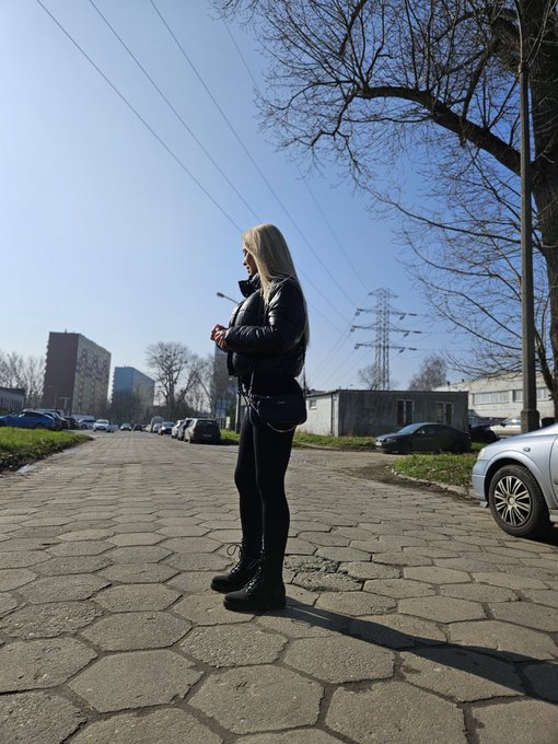 Oddalam auto do warsztatu. Potrzebne auto na jeden dzień 😪 https://t.co/87xQbArr75<a href="/tag/cloutmma5"class="tags"><span>#cloutmma5</span></a>