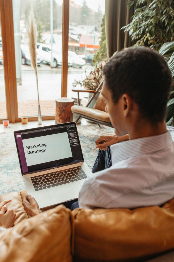 WatsonBuckle's tweet photo. What #MarketingStrategies do you use to help promote your #business?

Let's look at strategies to help hold your customers attention:

▪️Build a referral network
▪️Create partnerships
▪️Go where your customers are

More ideas here: https://t.co/NdV8VYY4lY

#StartUp https://t.co/M1kBvyjHPB