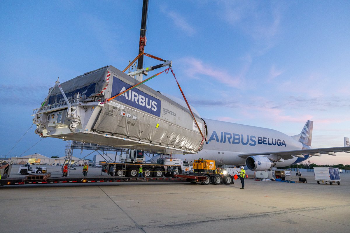 Its #TBT! Let's look back to Airbus' latest special mission featuring the #Beluga flying its special cargo - the Airbus-built #EUTELSAT 36D satellite to its launch site 🚀 in the US.