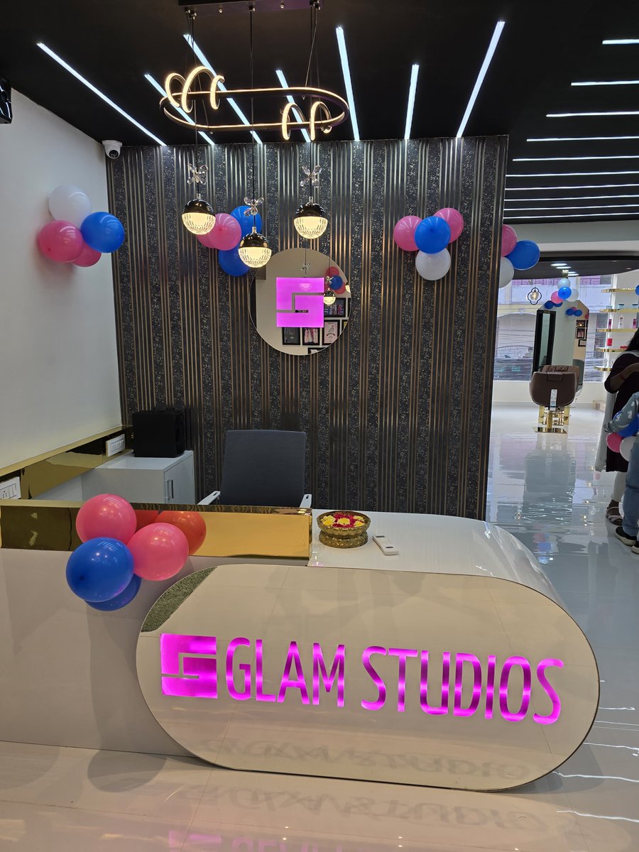 Glam_Studios_'s tweet photo. The wait is finally over Glam Studios is now opened at Habsiguda , Telangana. Avail the inaugural discount today.
.
#glamstudios #Newsalon #salonlaunch #salonopening #hairsalon #beautysalon https://t.co/8w4iu23AOV
