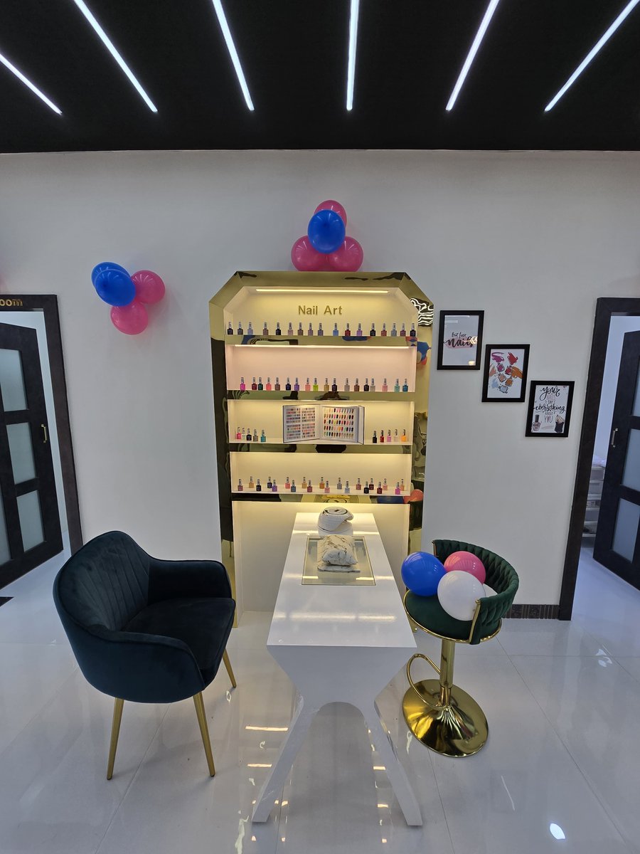 Glam_Studios_'s tweet photo. The wait is finally over Glam Studios is now opened at Habsiguda , Telangana. Avail the inaugural discount today.
.
#glamstudios #Newsalon #salonlaunch #salonopening #hairsalon #beautysalon https://t.co/8w4iu23AOV