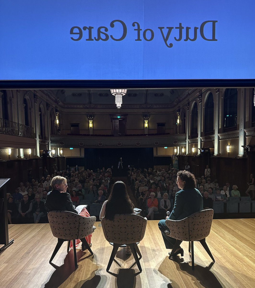 Was great to host <a href="/anjsharmaaa/">anjali sharma</a> alongside <a href="/zdaniel/">Zoe Daniel MP (she/her)</a> tonight in a packed Hawthorn Arts Centre for a special Town Hall on her climate Duty of Care Bill. 

Like doctors owe a duty of care to their patients, we owe a duty of care to future generations and absolutely must fulfil it.