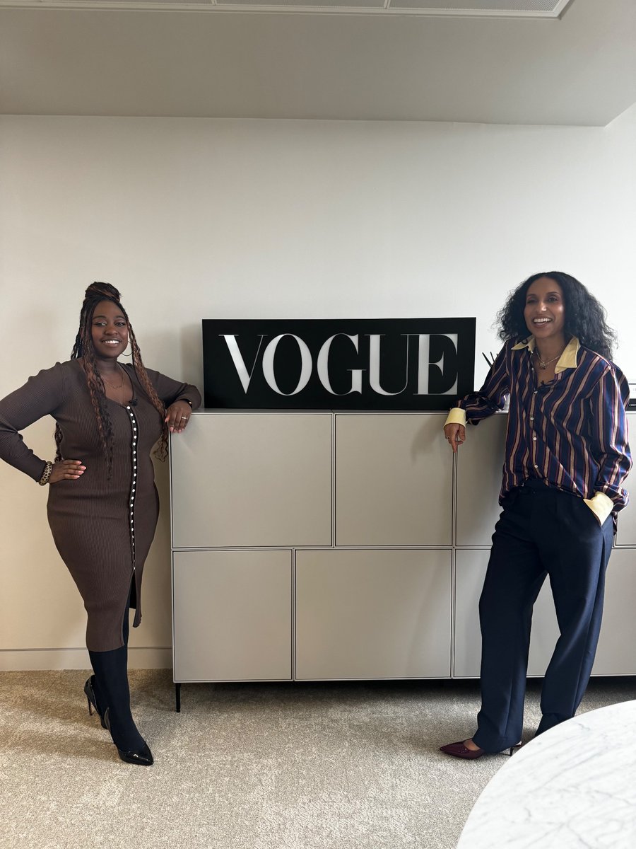 Morning! We have the first broadcast interview with Chioma Nnadi the new boss of @BritishVogue Ahead of her inaugural edition we talk about how she kept the cover secret, taking over from Enninful and sizeism making an unwelcome return to catwalks #C4News