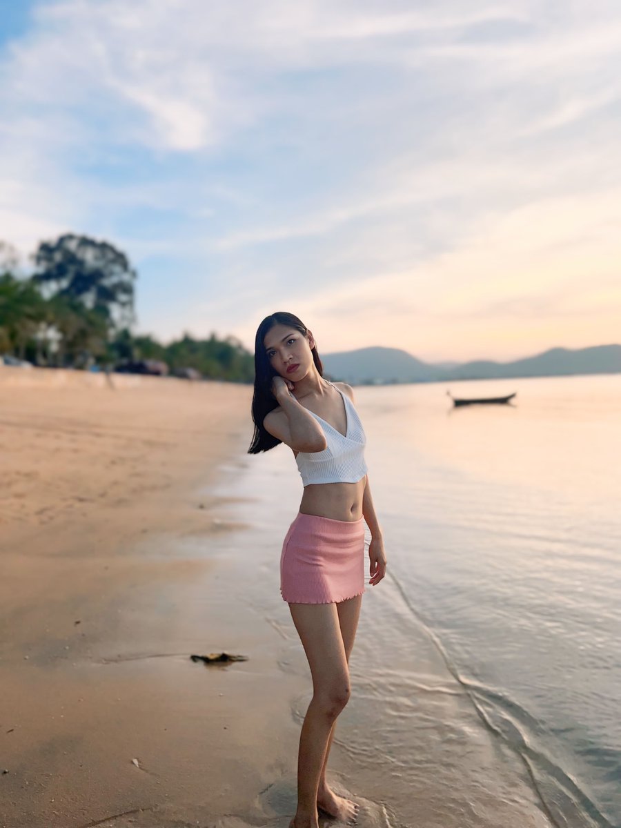 khunphenn's tweet photo. Vacation 2 weeks in the Pattaya beach 🏖️ #Pattaya #พัทยาตอนนี้ #สาวสองมีงู #สาวสองพัทยา https://t.co/fq6nVP7Z1Z