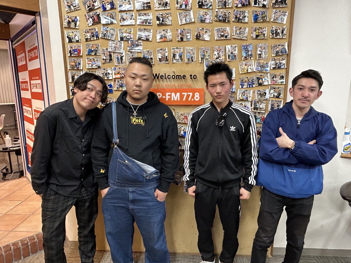 ZIP_SUPER_CAST's tweet photo. 🏆🔥ZIP RAP BATTLE 🔥🏆

~ ラッパー ~

Little Fat（リトルファット）
@sh420kj

🆚

OWG（オーガ）
@OwgRap 

決勝です🔥！！！
誰がチャンピオンに…✨？！！？
19時42分からお楽しみ✊

#ZIP_RAP_BATTLE

@delasuki_match
@bearclaw3110 https://t.co/iztiSrKPNa