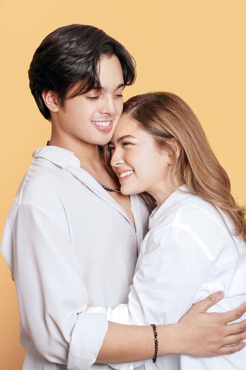 isaengagemntofc's tweet photo. Tonight, write a love story under the stars, where every chapter is a cherished memory of first magical prom together, bound by the threads of hearts.

KDLEX PROMchanted NIGHT

#KdLex
#KDestinedForALEXA https://t.co/xDkmQwfQJy