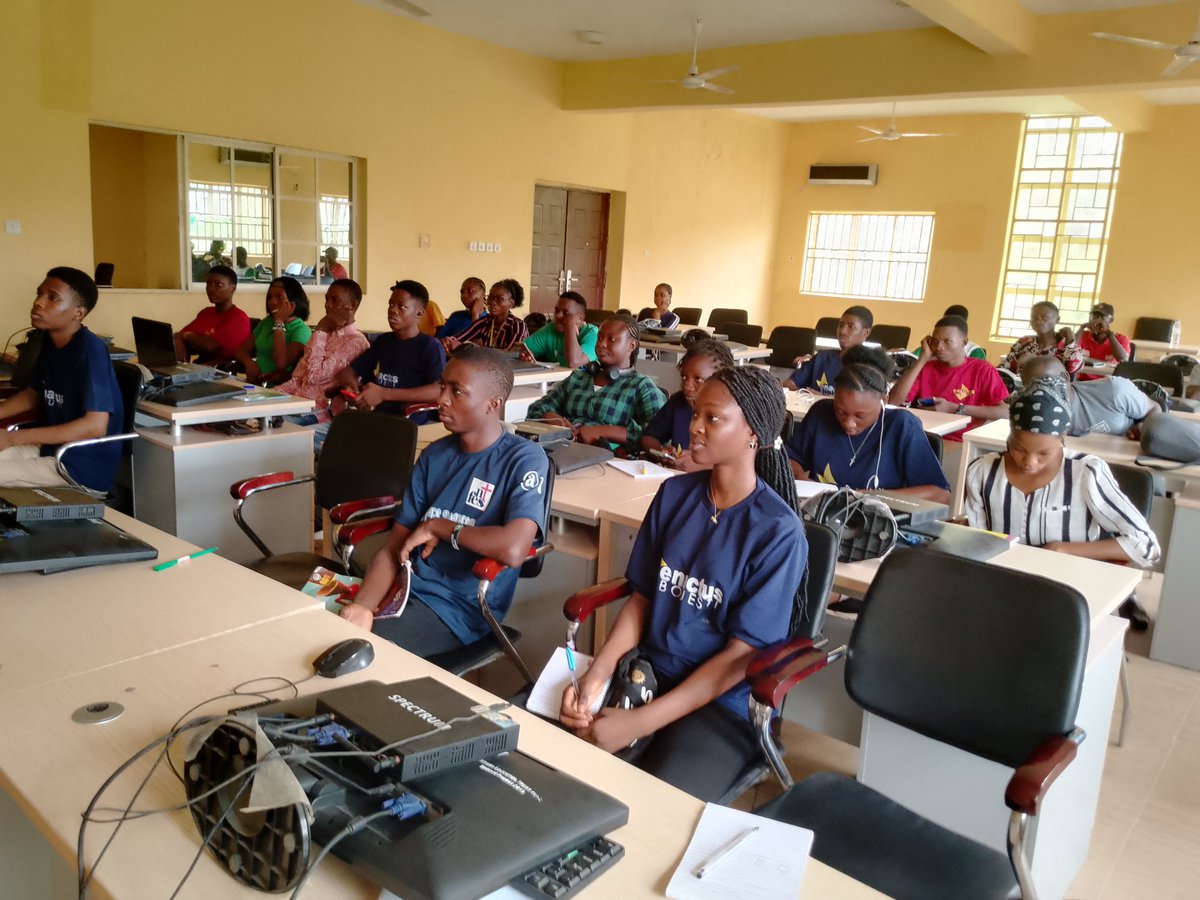 EnactusBouesti's tweet photo. Live at a Virtual leadership conference Enactus Nigeria 2024 β¨
#EnactusNG
#EnactusBouesti
@EnactusNigeria_
#TransformationalLeadership #VLC24 #LeadershipConference https://t.co/DHWmxJpBxq