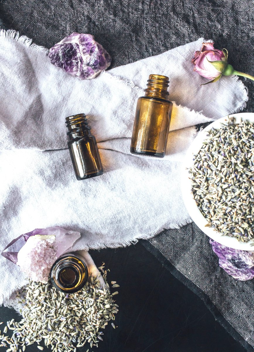 maywellbeing's tweet photo. How to make a natural room spray with #EssentialOil to enhance #mood, help with #sleep and #anxiety https://t.co/gHh0kSE2sP https://t.co/gJg5ffYEfB