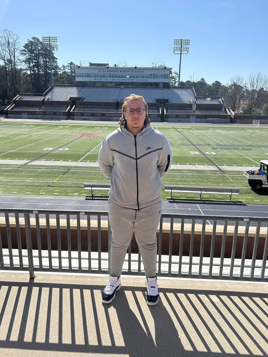 JMajorRed1's tweet photo. I had a great tour at The University of Richmond! Thank you for the hospitality @CoachKKennedy 

@coachnovakov @RecruitParish @BSublet @ParishSports @BlueChipOL https://t.co/8Vh63Ztk3z