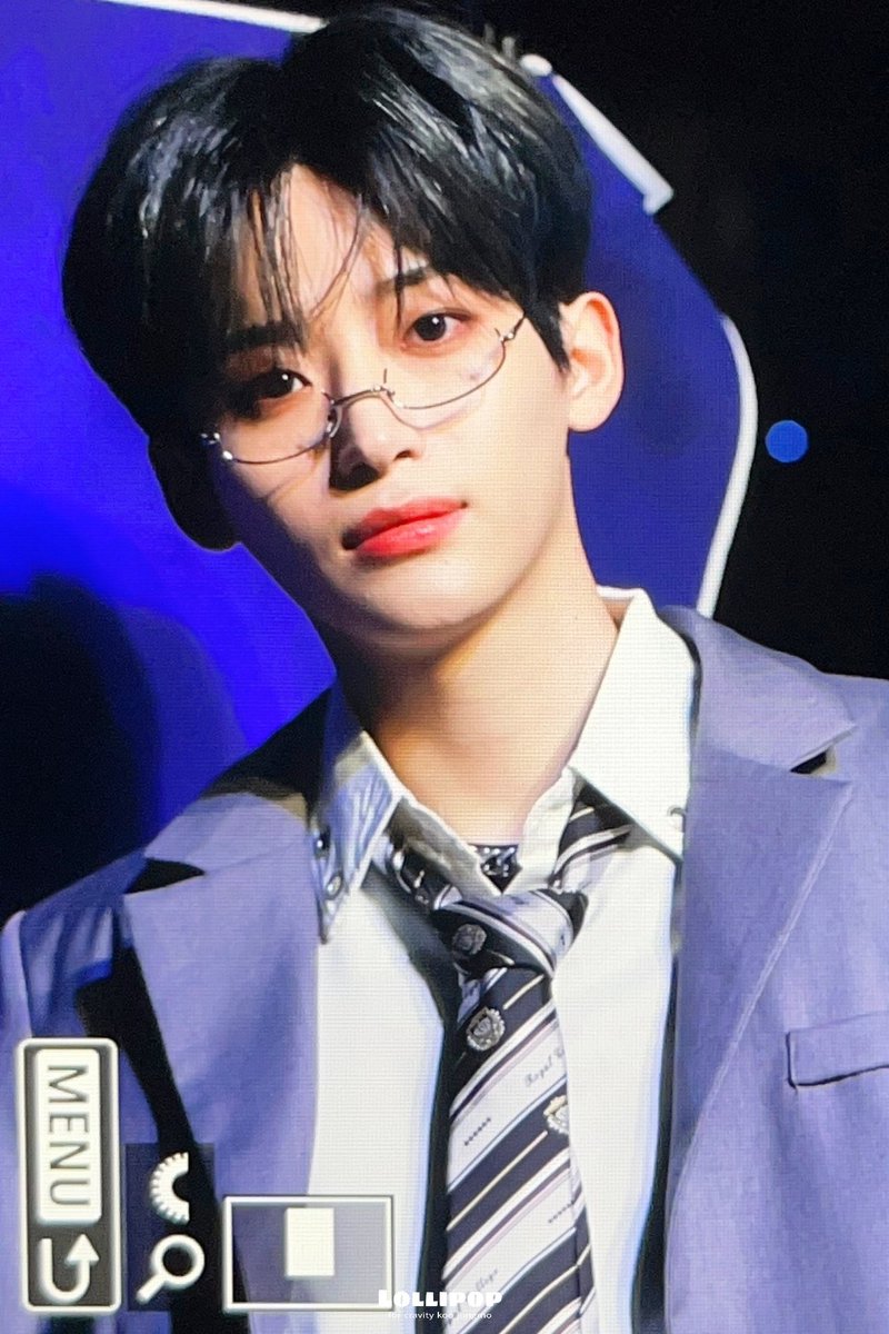 안경이란거
진짜좋은거네