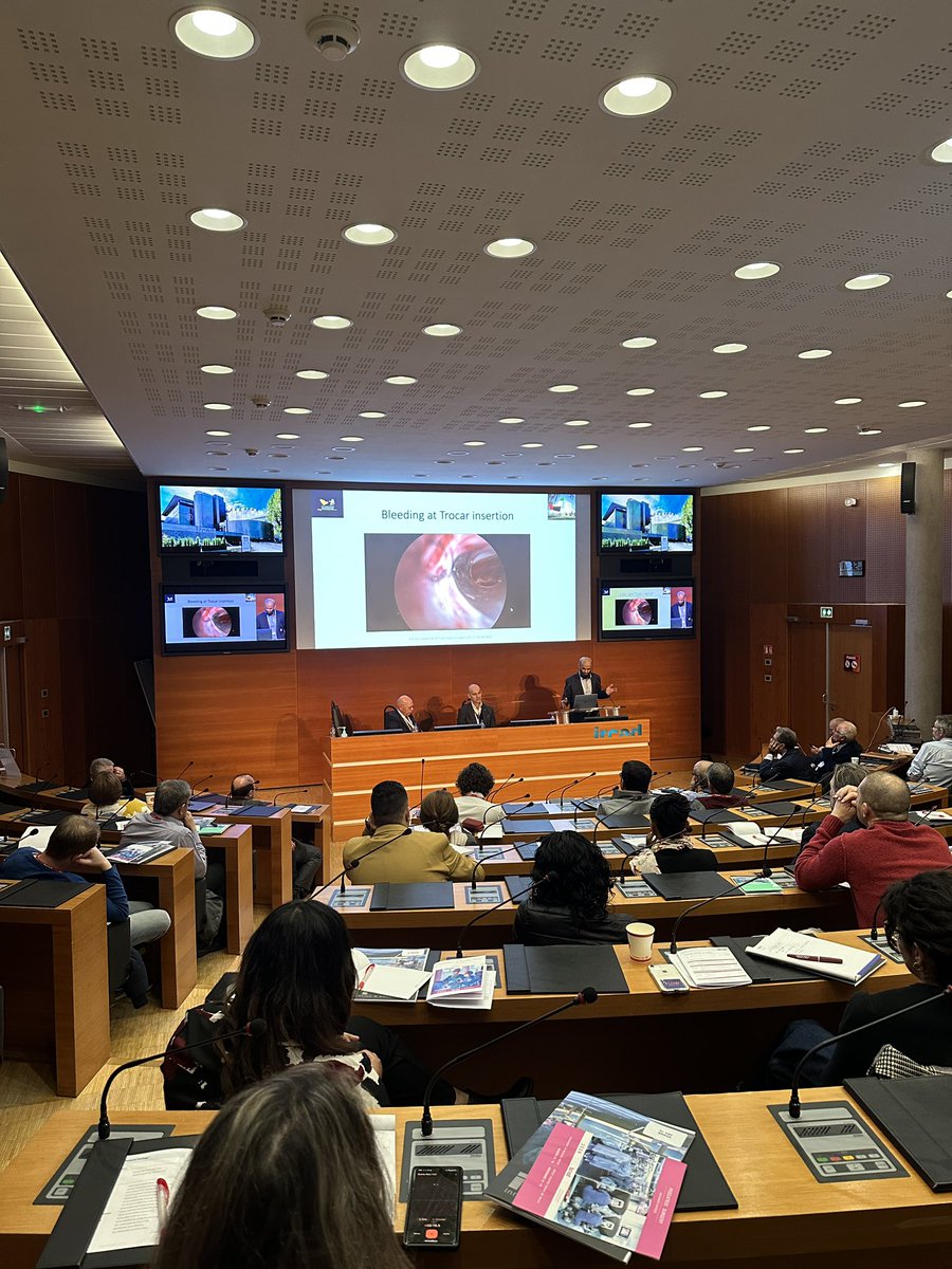 IrcadFrance's tweet image. Day 1 of the #videosurgery in #pediatric #urology course⬇️
Today’s program: 

- 8:00 am - 1:00 pm : theoretical session
- 9:50 am : coffee break ☕️ 
- 2:00 pm - 6:45 pm : practical session

Tell us in the comments if you are attending😁!

#ircad #surgery