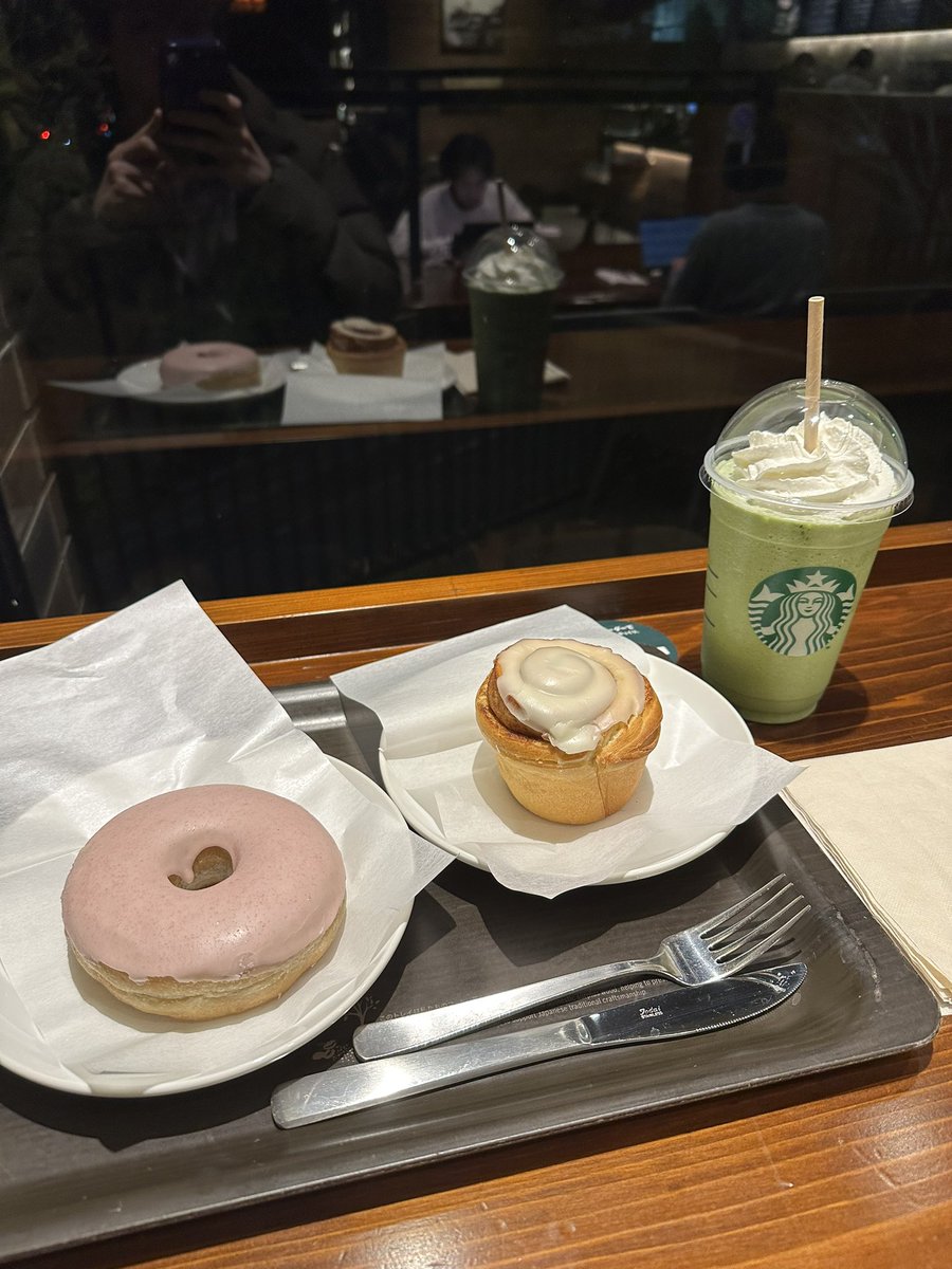 CLEAR_OW's tweet image. Huge shoutout to @_VARREL for letting me use their team house, qualified for Korea LAN see you in April for now celebratory dinner LETS GOOOOO