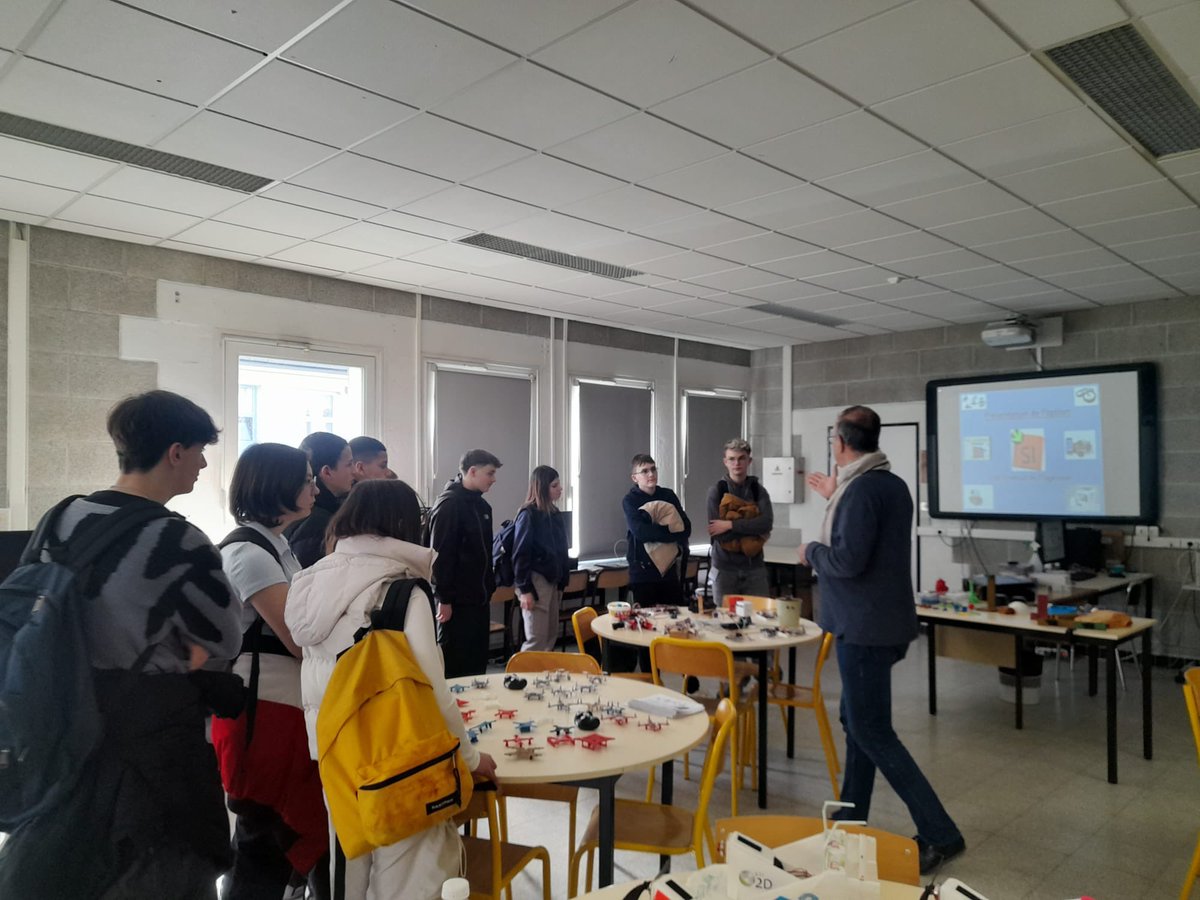 Belle journée  découverte pour nos élèves de 3ème du <a href="/clgBouligny/">Collège de Bouligny</a> Merci au <a href="/margueritVerdun/">lycee margueritte Verdun</a> pour leur accueil !!@Classe_Denis #orientation