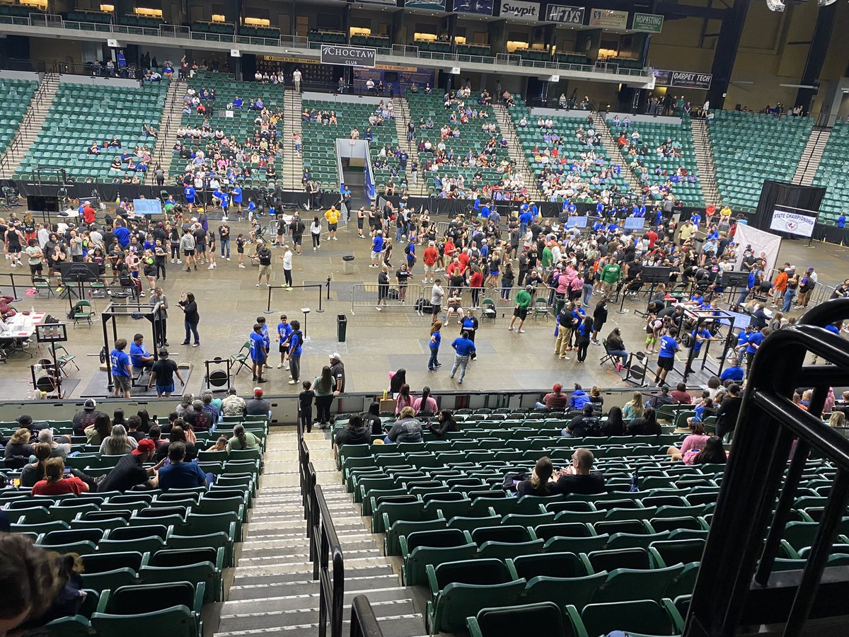 WarrenHSpl's tweet image. Good luck today to Izzy and Emily at the 3A D2 State Meet in Frisco!!!!