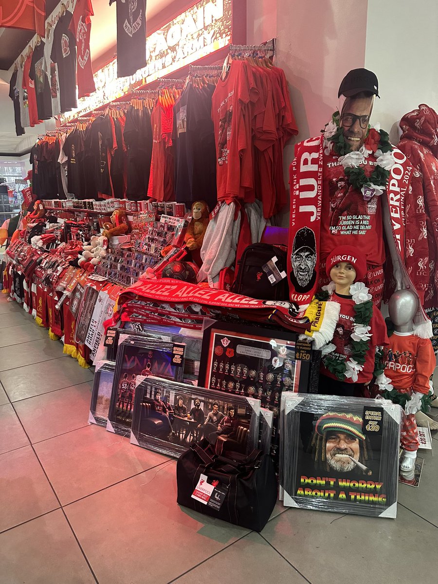 Open until 6 today 

8am Friday 
<a href="/StJohnsShopping/">St Johns Liverpool</a>