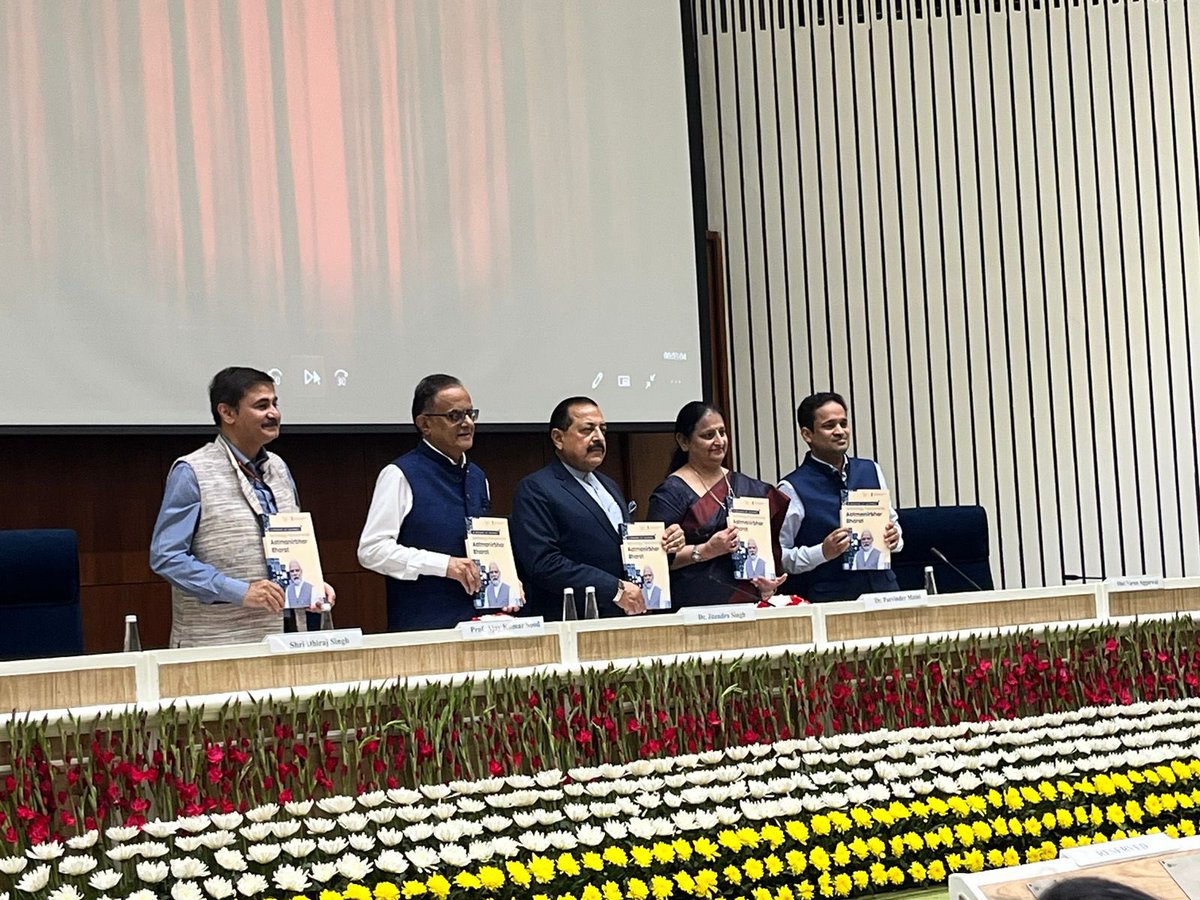 Foundation for Advancing Science and Technology (@fastindiatrust) on Twitter photo We are proud to announce that <a href="/FASTIndiaTrust/">Foundation for Advancing Science and Technology</a> collaborated with <a href="/PrinSciAdvGoI/">Principal Scientific Adviser, Govt. of India</a> to help develop Technology Panorama for Aatmanirbhar Bharat. The launch was at Vigyan Bhawan today led by <a href="/DrJitendraSingh/">Dr Jitendra Singh</a>, <a href="/AjaySoodIISc/">Ajay Sood</a>, Dr. (Mrs.) Parvinder Maini & Sh. Dhiraj Singh, ADG <a href="/PIB_India/">PIB India</a>. We are proud to announce that <a href="/FASTIndiaTrust/">Foundation for Advancing Science and Technology</a> collaborated with <a href="/PrinSciAdvGoI/">Principal Scientific Adviser, Govt. of India</a> to help develop Technology Panorama for Aatmanirbhar Bharat. The launch was at Vigyan Bhawan today led by <a href="/DrJitendraSingh/">Dr Jitendra Singh</a>, <a href="/AjaySoodIISc/">Ajay Sood</a>, Dr. (Mrs.) Parvinder Maini & Sh. Dhiraj Singh, ADG <a href="/PIB_India/">PIB India</a>.