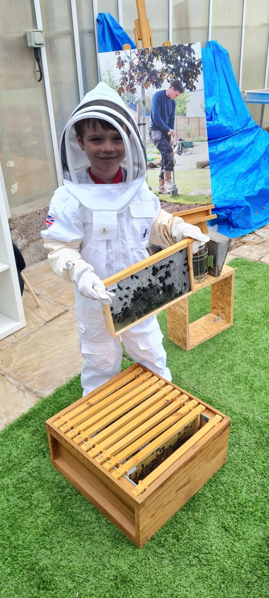 Giffnock PS tweet media