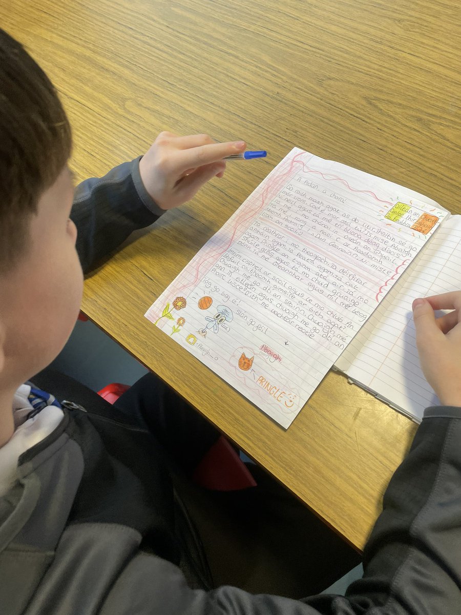 IrishERC's tweet photo. Bhí muid ar bís leis na litreacha a tháinig ó @AcademyGaeilge ✉️ #cairdenua Penpal letters well received this morning  by Bliain 9 😊 https://t.co/Hwp3W3pbqy