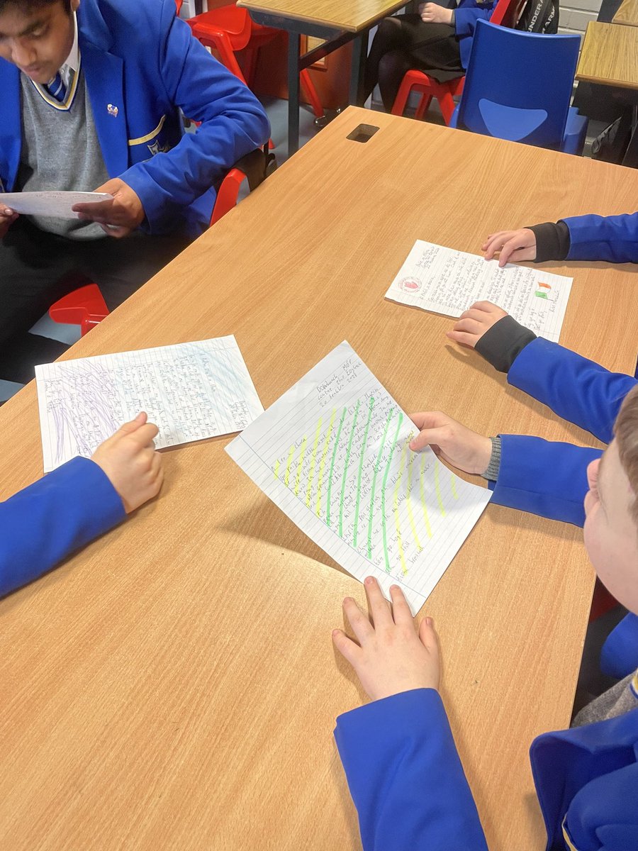 IrishERC's tweet photo. Bhí muid ar bís leis na litreacha a tháinig ó @AcademyGaeilge ✉️ #cairdenua Penpal letters well received this morning  by Bliain 9 😊 https://t.co/Hwp3W3pbqy