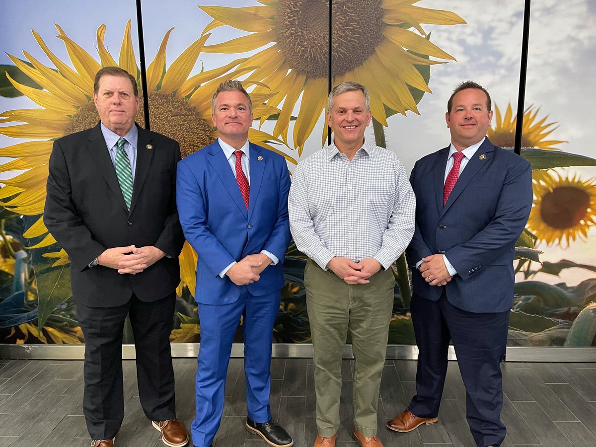 PFFPNC President @mullins_pffpnc , S/T Ben Bobzien @pffpnc4th , & IAFF 12th DVP Walt Dix @WalterIAFF met with NC Governor candidate, AG Josh Stein @JoshStein_ to discuss critical matters impacting ncfirefighters @iaffofficial