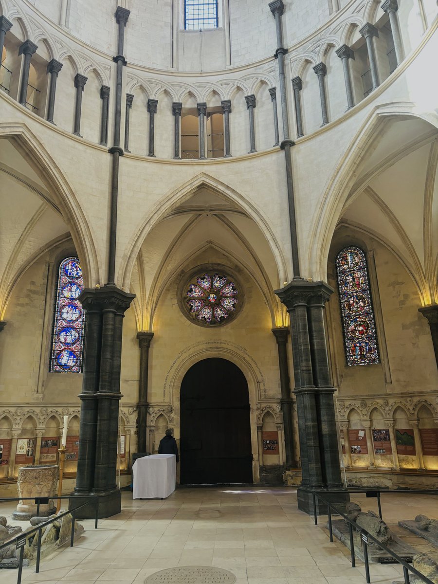 Lovely day out in London @NursingTimes #SNTA judging panel. Privileged and #ManMetProud to present the innovative work I have been developing in the CAVE for our @AcpMmu and Nursing Students. Visited the Knights Templar Church too!!!