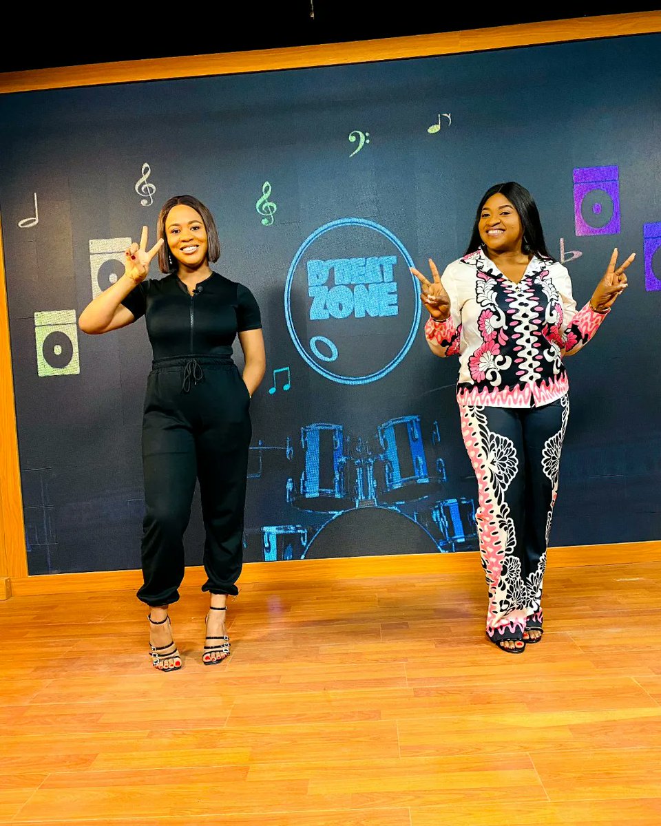 wap_tv's tweet photo. We had an amazing time with the beautiful, Sister Bridget of #akpanandoduma on #dbeatzone, where she opened up about her career, her life and so much more.
Full video will be available on our YouTube platform, 'waptvchannel' on Monday.
#sisterbridget #celebrity #interview https://t.co/T32niU3Ds6