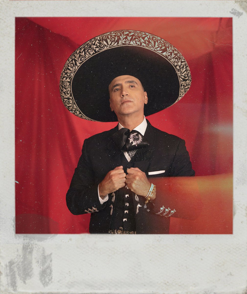 alexoficial's tweet photo. Si quieres salir, p’os que sea de mi vida, reina 😘✌🏼

List@s pa’l estreno de #cobijasajenas? 💥💥💥⬇️
https://t.co/IhRM1T2Uhm https://t.co/OvBDePKBQM