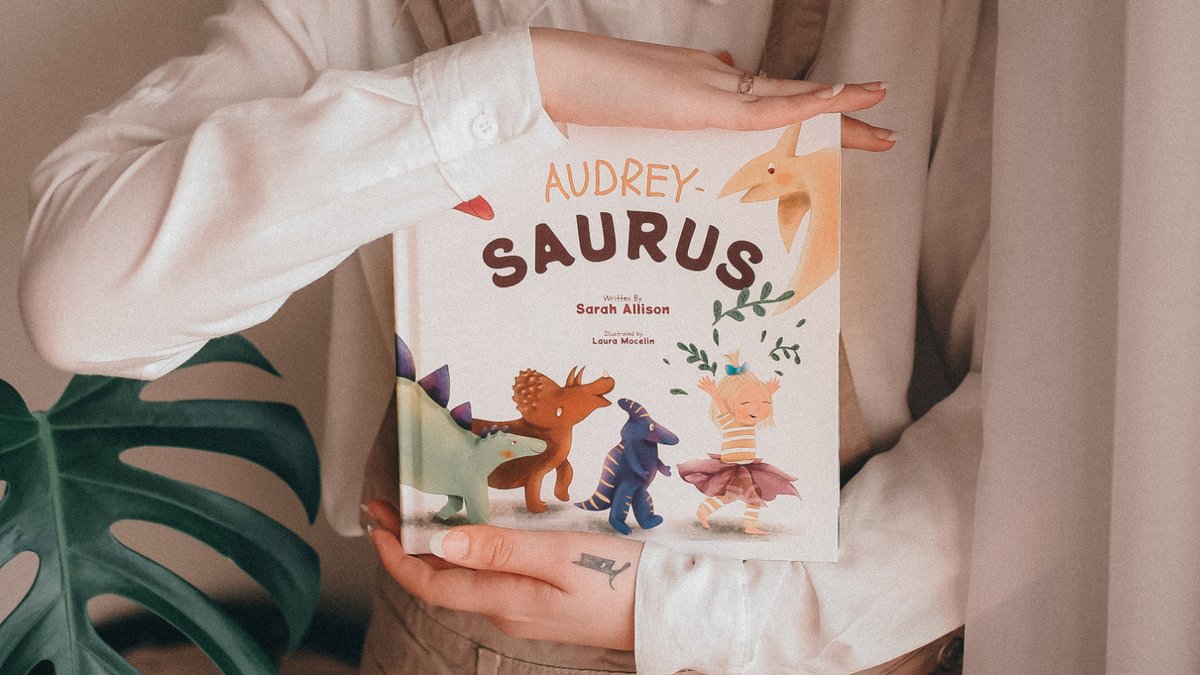 Children’s illustrator Laura Mocelin has illustrated over 90 picture books using the Affinity Suite 🤩 

In this interview, we learn more about her work and why seamless switching between #AffinityPhoto and #AffinityPublisher is essential to her process: affin.co/LauraMocelin