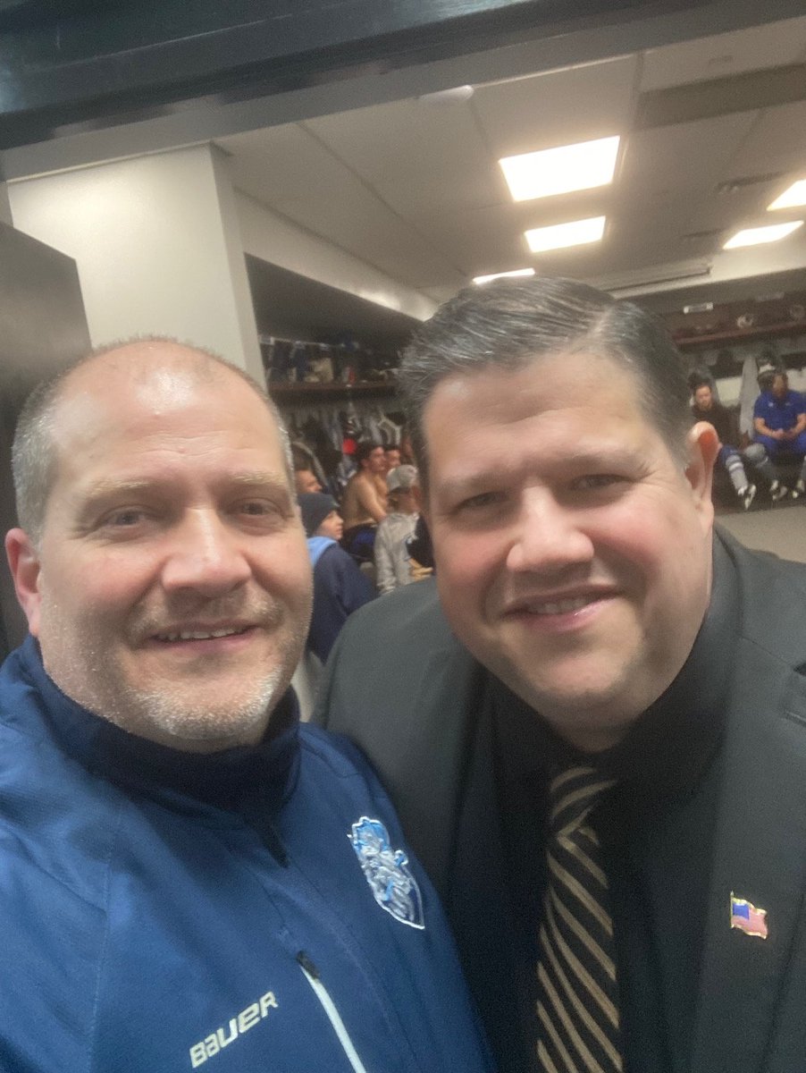 Keepemsharp's tweet image. Got asked to work as the Equipment Manager for the @chadkids Police vs. Fire Battle of the Badges game this past weekend @SNHUArenaNH .  Was an honor and a privilege to support the cause and represent @nhmountainkings 

Met Todd Angilli there as well. #bonus #family #forthekids