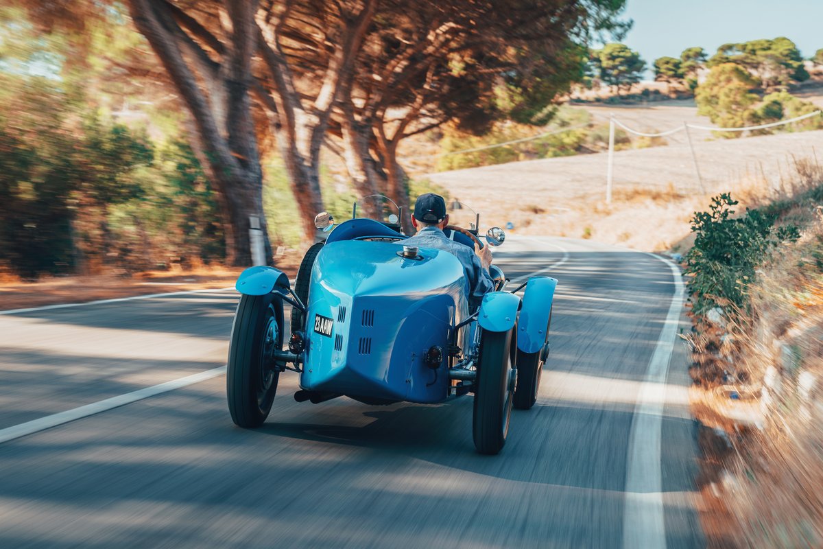 Bugatti's tweet photo. The BUGATTI Type 35 – the car that set the course for all BUGATTI models that followed it. Despite early challenges during its debut at the 1924 Grand Prix, the Type 35 went on to claim over 2,500 victories in 10 years.
#BUGATTI #Type35 #Type35Centenaire #100YearsType35
–
WLTP: https://t.co/q4VWMC2rVI