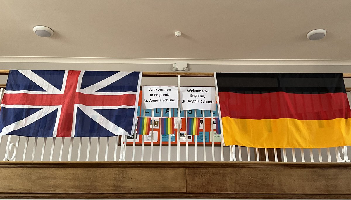 StSwithunsMFL's tweet photo. It is time for the German exchange again! 13 German students from St. Angela Schule in Königstein are staying with their M5 partners to experience a typical week at St. Swithun’s! #WeLoveGerman https://t.co/DSgJbnapFQ