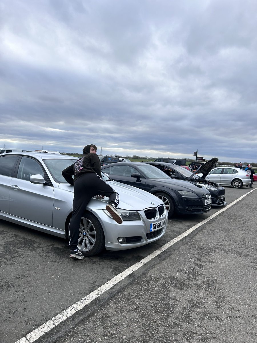 Forza meets irl

<a href="/redlineefm/">Jack | Redline</a> <a href="/rixonnn_/">Evan Rixon</a>
