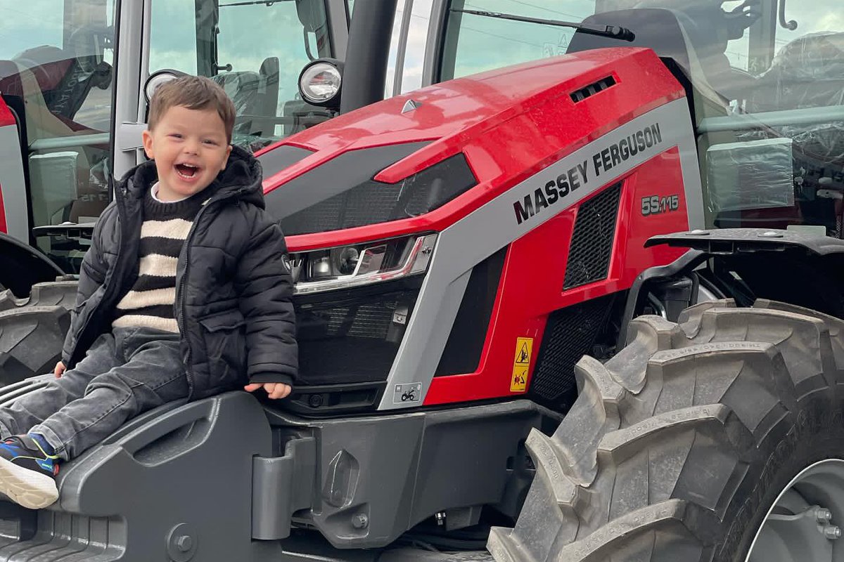 The next generation of passionate farmers is ready to take their first steps into the AG world... choosing a #MasseyFerguson 5S for sure! 💪 At what age did you first take a ride in one of our Massey Ferguson tractors? 💬