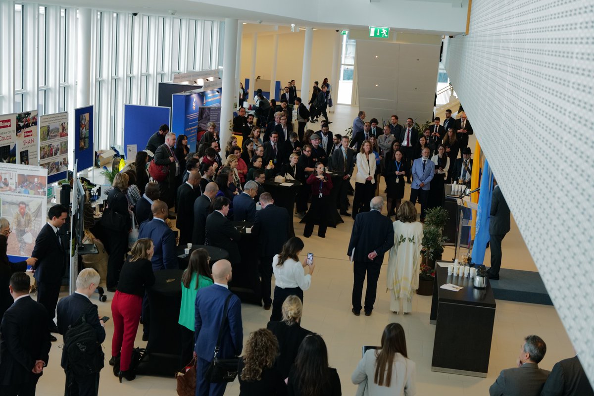 UNODC_CND's tweet photo. 12 high-level side events hosted at the ministerial level will be taking place today and tomorrow  https://t.co/GBlrI6Aigu
The round table on  "Taking stock: work undertaken since 2019"  also happening. 📺 https://t.co/DhJonD7Wbk https://t.co/6tbUISrF1h
