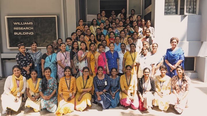VelloreRadRover's tweet photo. Women of Radiology @OffCMCVellore 🌼
Womens day celebration with a potluck in our department, themed in yellow 🌼⭐️ Dedicated to the strength &amp; perseverance of women world over 🌸🌟💫
#womensday #radiology https://t.co/MHQDh1FEDR