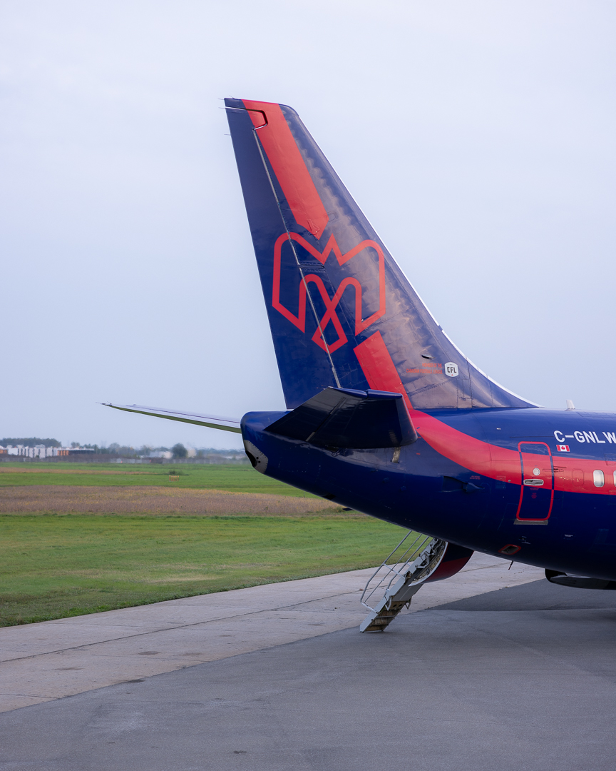 nolinoraviation's tweet photo. Destination success with the Montreal Alouettes 🏆🛩️

#Alouettes #Montreal #travel
#ToujoursGame #mtlalouettes #winningLivery

#nolinor #nolinoraviation #aviation https://t.co/O2LwGdTvrZ