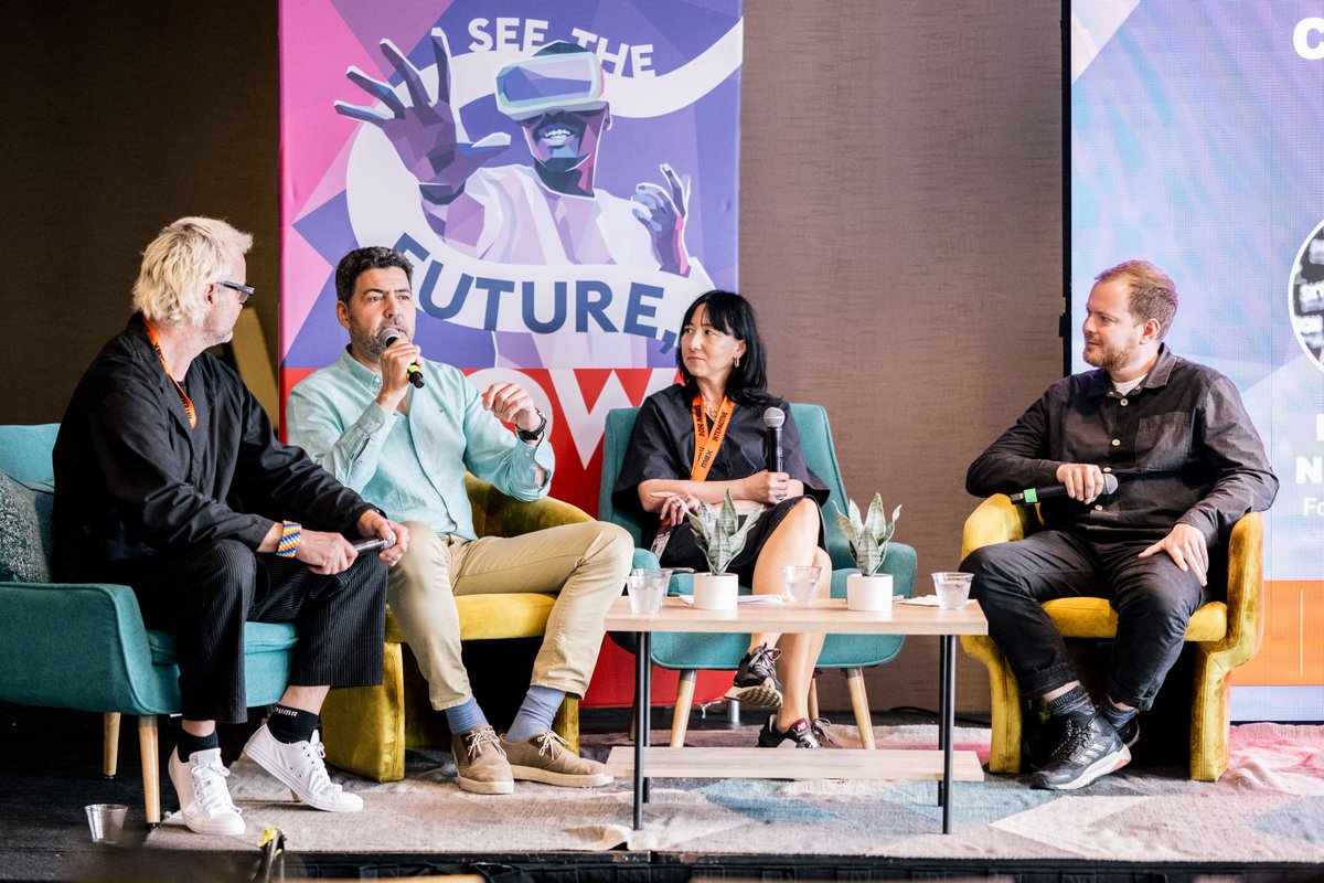 BOMlab's tweet photo. Our first time at SXSW has been a blast! 💥

This week, Karen has moderated two insightful talks which included discussing craft and tech with @jasonbruges, @BrandfuelUK and ForPeople. https://t.co/p901LiqcqH