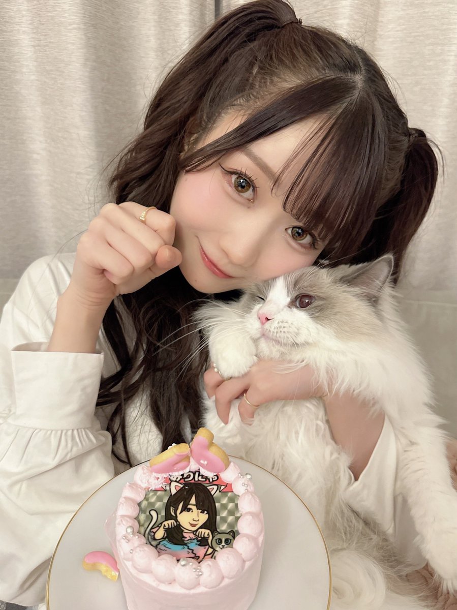otani_emiri's tweet photo. おかげさまで26歳になれました❕🐱🎀 https://t.co/uGK8HKxMgx
