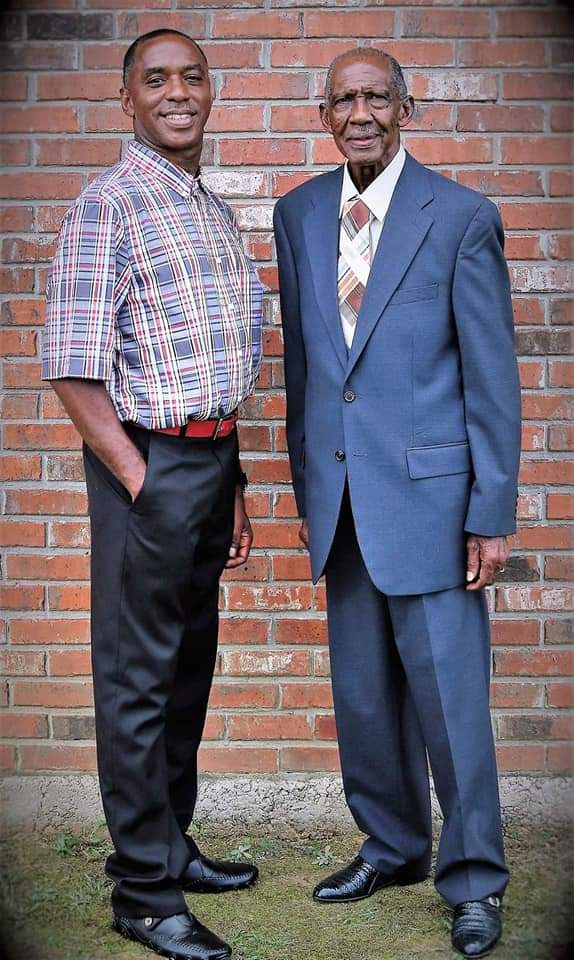 MacCorleone74's tweet photo. Happy birthday to my pops, Terrion Young, Sr.
Can wait until you come home so we can catch up. Love you, big dawg!
He is a Mississippi State fan as well. Yall wish my pops a happy birthday.
#FreeTMoney https://t.co/KOAND5C4EA