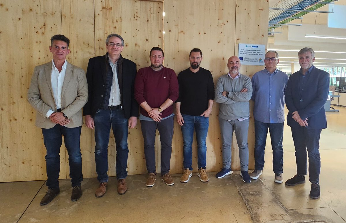 David Díez (@daviddiezh) on Twitter photo Nos reunimos con <a href="/TeldatCorp/">Teldat Group</a> donde hemos conocido sus soluciones en seguridad de red, #IoT, Networking avanzado, productos de acceso, Edge Network Computing. Nos reunimos con <a href="/TeldatCorp/">Teldat Group</a> donde hemos conocido sus soluciones en seguridad de red, #IoT, Networking avanzado, productos de acceso, Edge Network Computing.