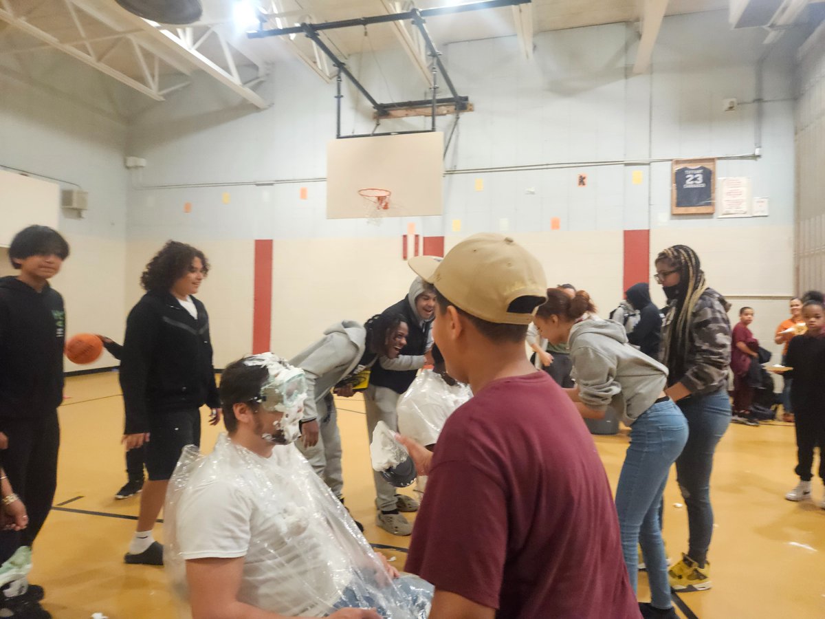 JHS291Hawks's tweet photo. 3.1415 = a fantastic day at Jhs291 for all students and Staff! https://t.co/H0PMvZ5xlv