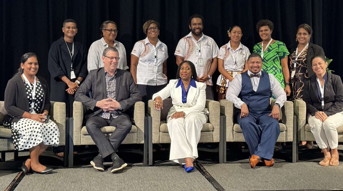 fijiandreamer's tweet photo. With incredible leaders from the region at the Legacy Leaders Symposium. https://t.co/dv0Paxzw10