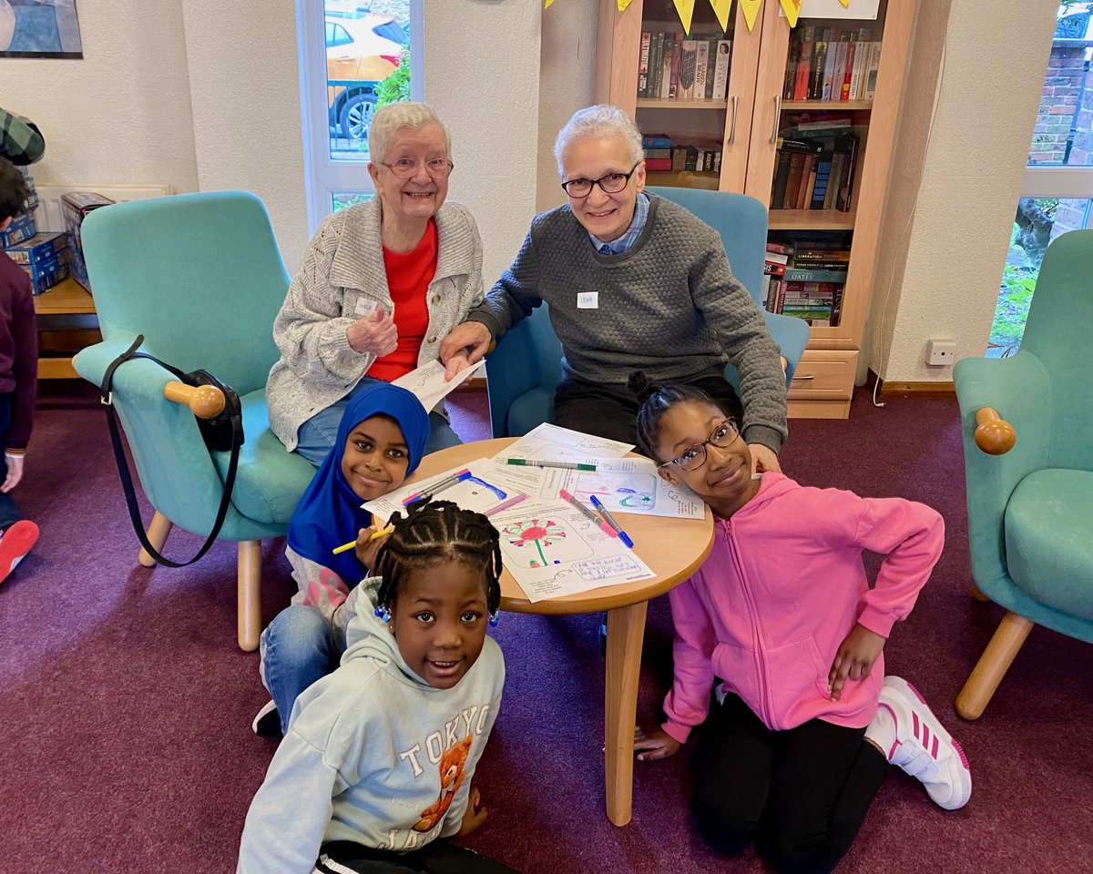 Check out our latest blog for some recent highlights: 🤝 Bringing generations together at 10+ workshops 🛠️ Picking up tools to create change with @BlackhorseWS 🍽️ Intergenerational cooking with @Made_In_Hackney Read more: bit.ly/3PnhHsN #BringGenerationsTogether