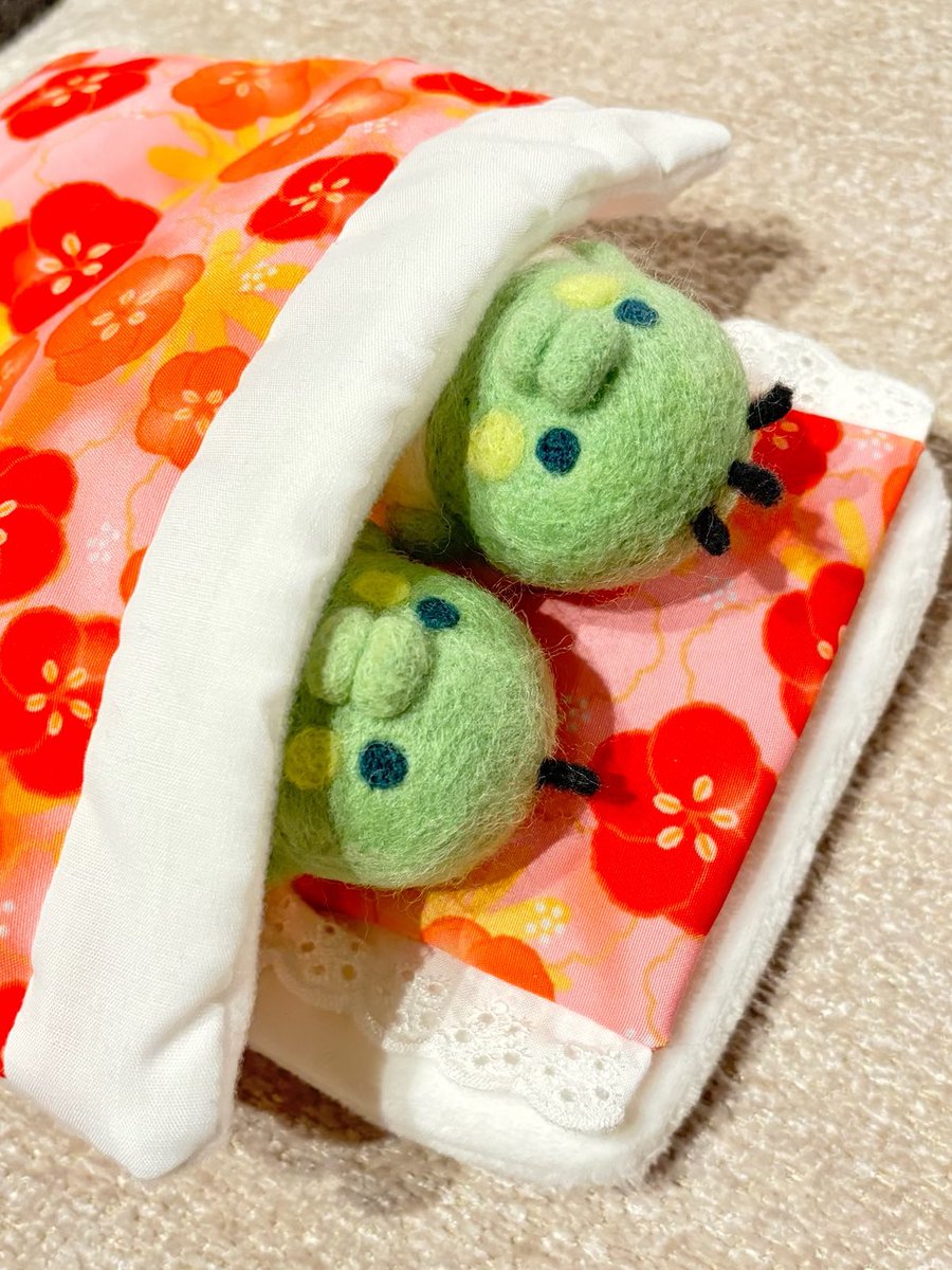 羊毛フェルトでたまごっちのちびぱっち作りました！ くちぱっちの弟で